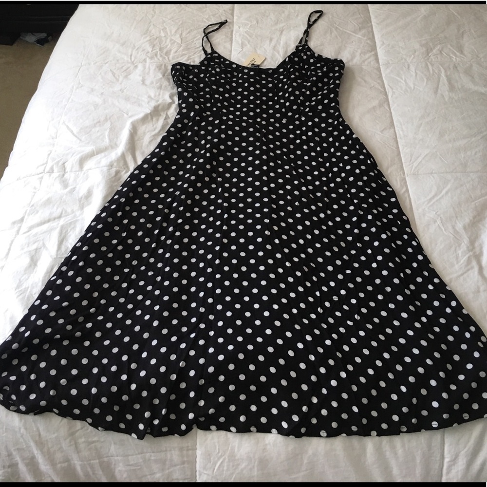 Forever 21 polka dots dress size M black/white